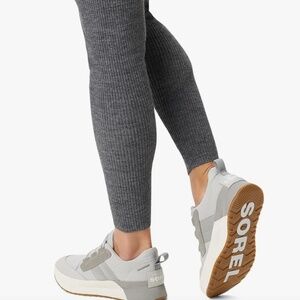 Sorel Women's Out 'N About III Low Waterproof Sneaker. 7.5 NWT. Original Box.